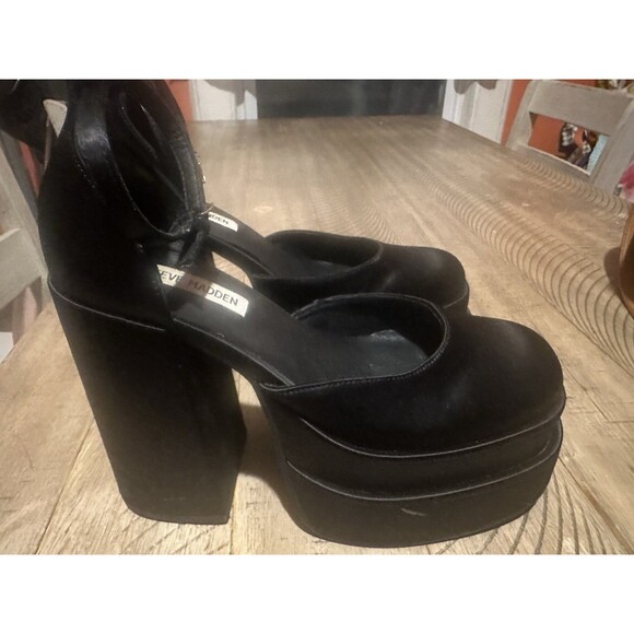 Steve Madden Charlize Women's Satin Platform Chunky Block Heel Pumps - Picture 6 of 6